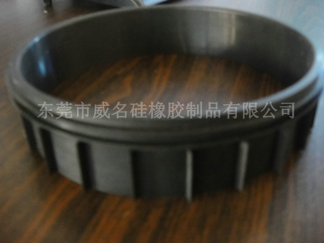 什么是導(dǎo)熱硅膠制品？